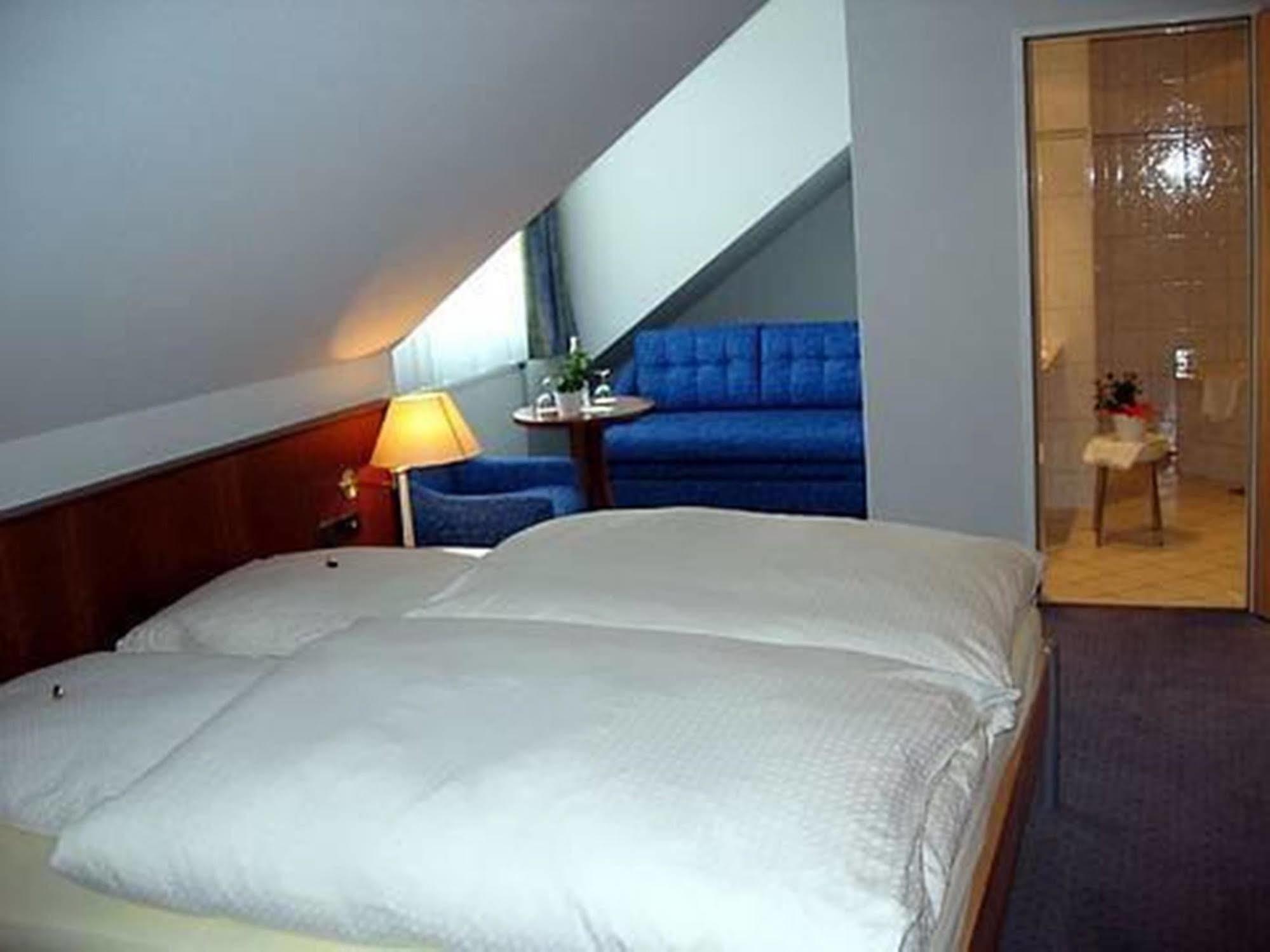 Erikson Hotel Sindelfingen Exterior photo