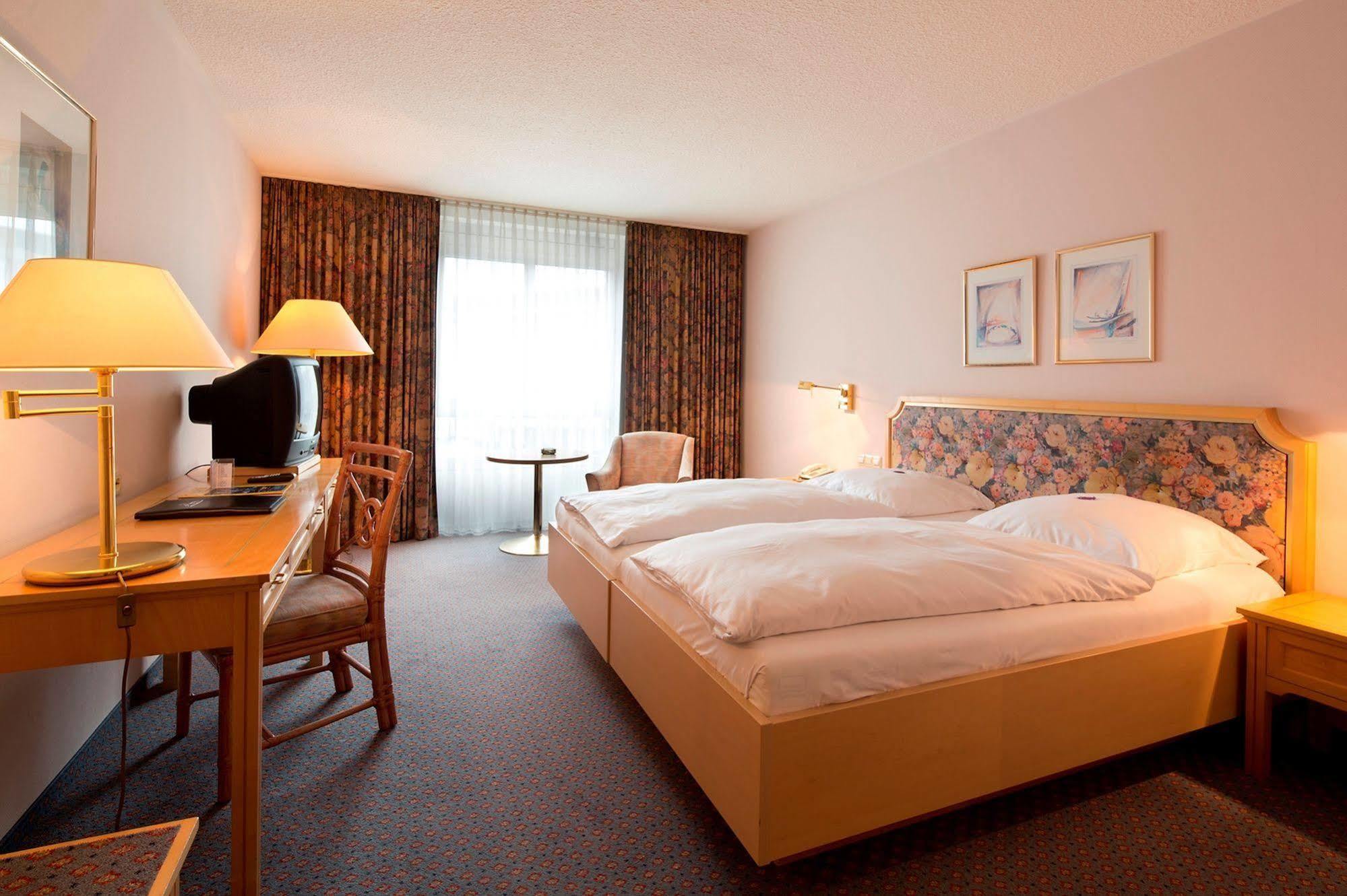 Erikson Hotel Sindelfingen Exterior photo